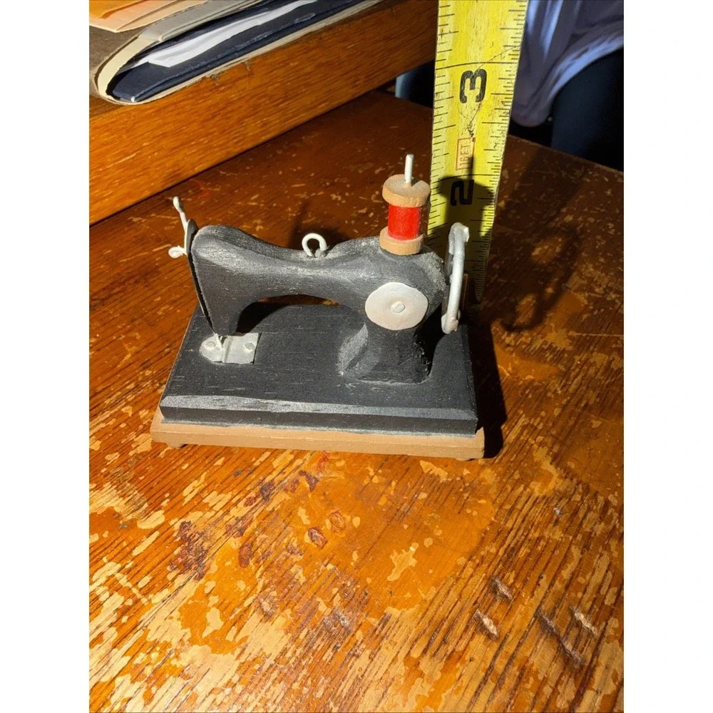 Vintage Miniature Toy Sewing Machine Made In Philippines Print Tray So Cute!